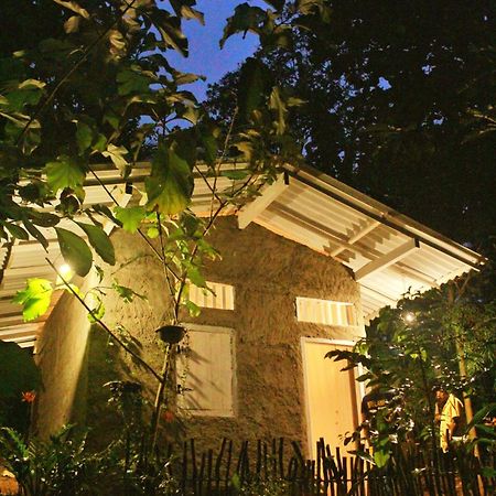 Linu Homestay Dikwella Exterior foto