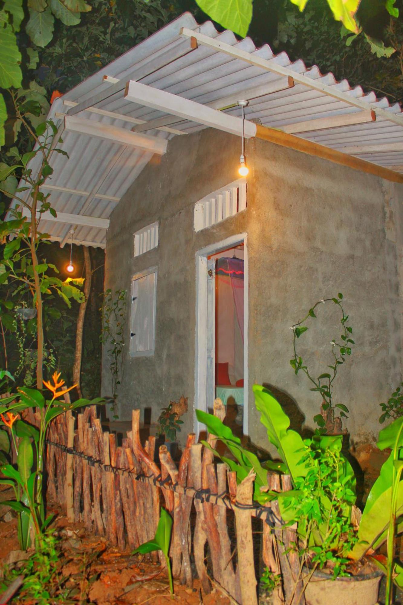 Linu Homestay Dikwella Exterior foto