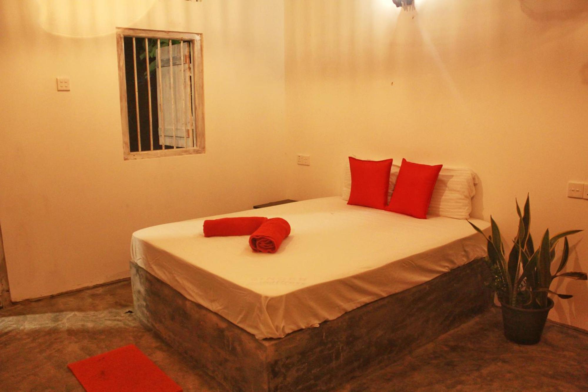 Linu Homestay Dikwella Exterior foto