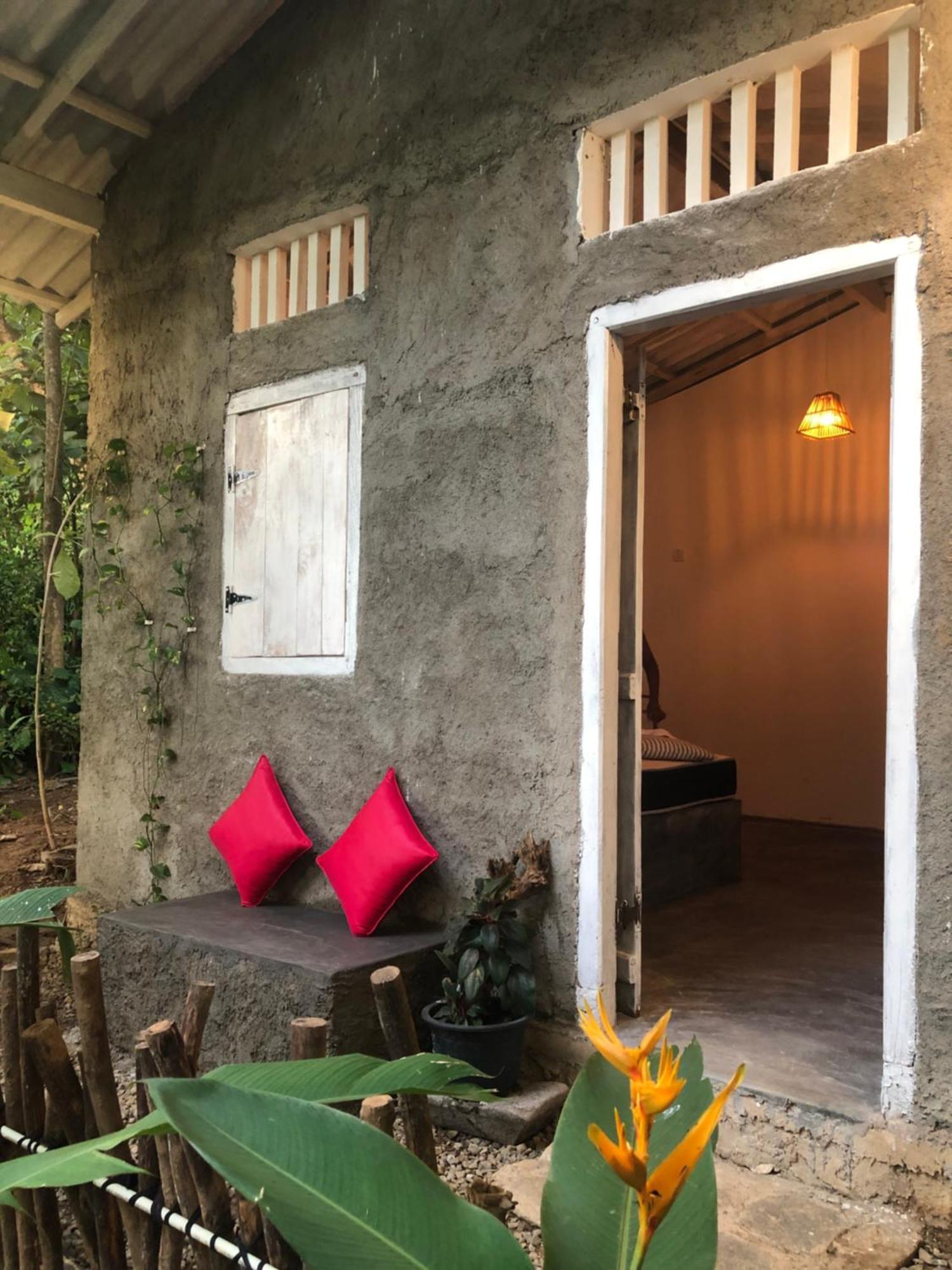 Linu Homestay Dikwella Exterior foto